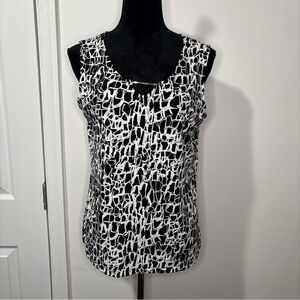 Tahari Black/White Sleeveless Blouse - Size Medium